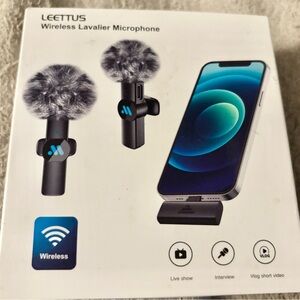 Wireless Lavalier Microphones- Black for Lighting Connectors